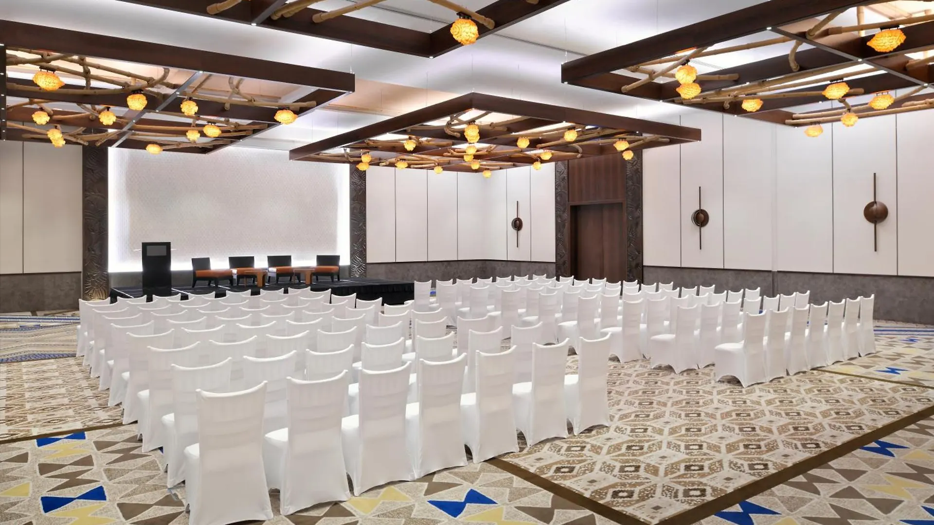 Lapita, Dubai Parks And Resorts, Autograph Collection